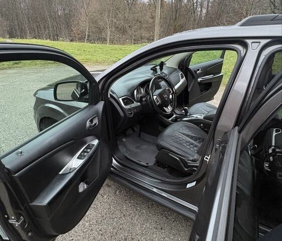 Серый Додж Джорни, объемом двигателя 2.4 л и пробегом 240 тыс. км за 11200 $, фото 8 на Automoto.ua