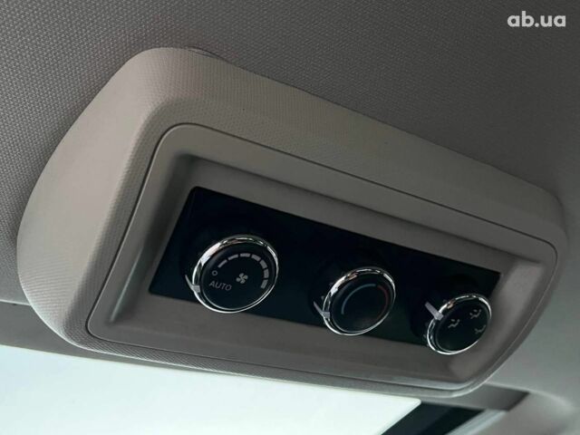 Серый Додж Джорни, объемом двигателя 2.4 л и пробегом 170 тыс. км за 10590 $, фото 31 на Automoto.ua