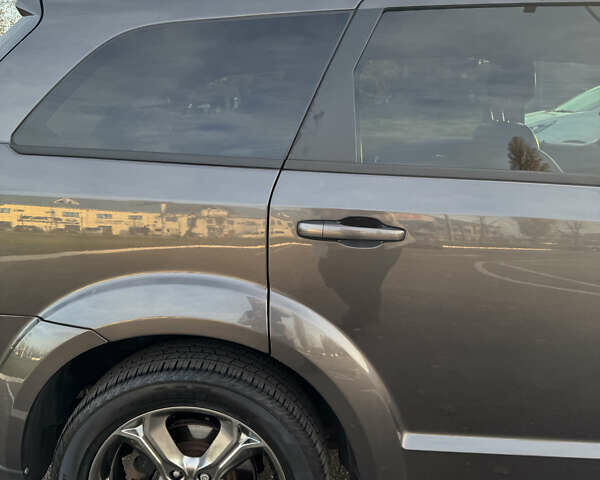 Серый Додж Джорни, объемом двигателя 3.6 л и пробегом 139 тыс. км за 13950 $, фото 10 на Automoto.ua