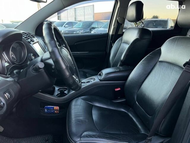 Серый Додж Джорни, объемом двигателя 2.4 л и пробегом 170 тыс. км за 10590 $, фото 13 на Automoto.ua