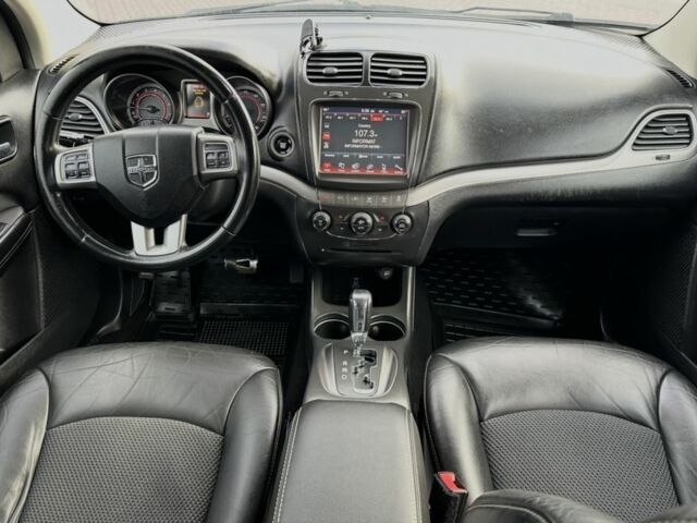 Серый Додж Джорни, объемом двигателя 3.6 л и пробегом 201 тыс. км за 12000 $, фото 7 на Automoto.ua