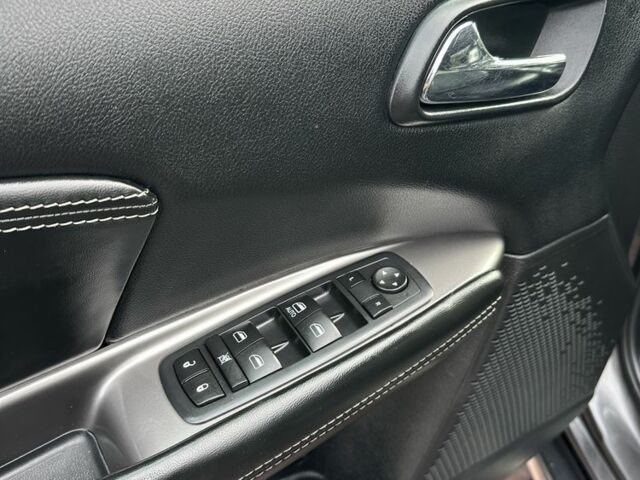 Серый Додж Джорни, объемом двигателя 3.6 л и пробегом 201 тыс. км за 12000 $, фото 14 на Automoto.ua