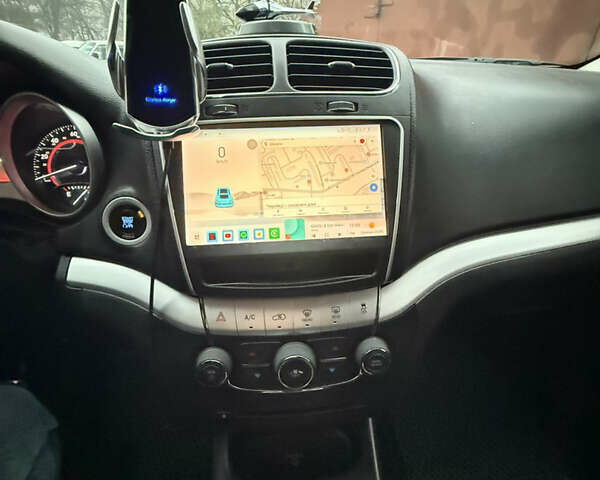 Серый Додж Джорни, объемом двигателя 3.6 л и пробегом 156 тыс. км за 13550 $, фото 10 на Automoto.ua