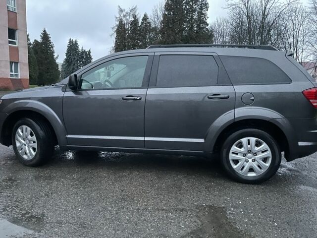 Серый Додж Джорни, объемом двигателя 2.4 л и пробегом 136 тыс. км за 10500 $, фото 7 на Automoto.ua