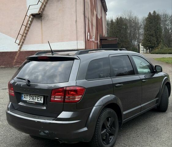 Серый Додж Джорни, объемом двигателя 2.4 л и пробегом 240 тыс. км за 11200 $, фото 3 на Automoto.ua