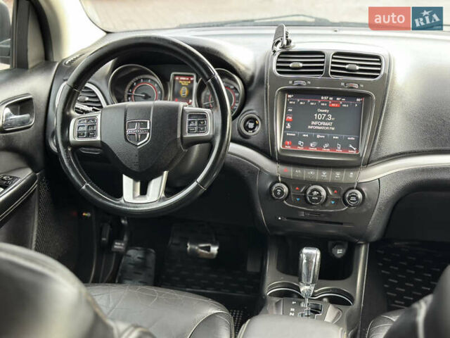 Додж Джорни 2016 в Днепре (Днепропетровске) на Automoto.ua Серый Додж Джорни, объемом двигателя 3.6 л и пробегом 201 тыс. км за 12999 $, фото 27 на Automoto.ua