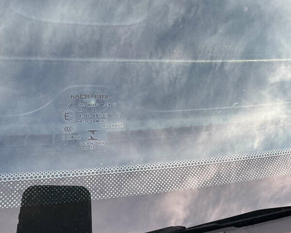 Серый Додж Джорни, объемом двигателя 3.6 л и пробегом 139 тыс. км за 13950 $, фото 80 на Automoto.ua