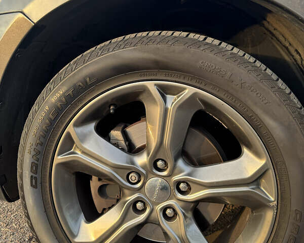 Серый Додж Джорни, объемом двигателя 3.6 л и пробегом 139 тыс. км за 13950 $, фото 45 на Automoto.ua