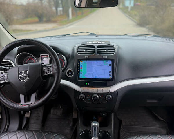 Сірий Додж Джорні, об'ємом двигуна 2.36 л та пробігом 110 тис. км за 12500 $, фото 2 на Automoto.ua