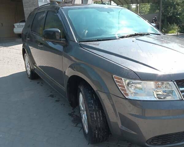 Сірий Додж Джорні, об'ємом двигуна 2.36 л та пробігом 104 тис. км за 10800 $, фото 2 на Automoto.ua