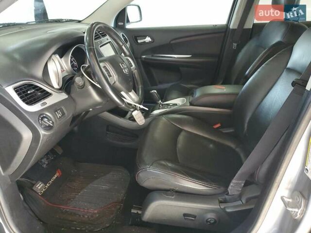 Серый Додж Джорни, объемом двигателя 0 л и пробегом 145 тыс. км за 1400 $, фото 6 на Automoto.ua