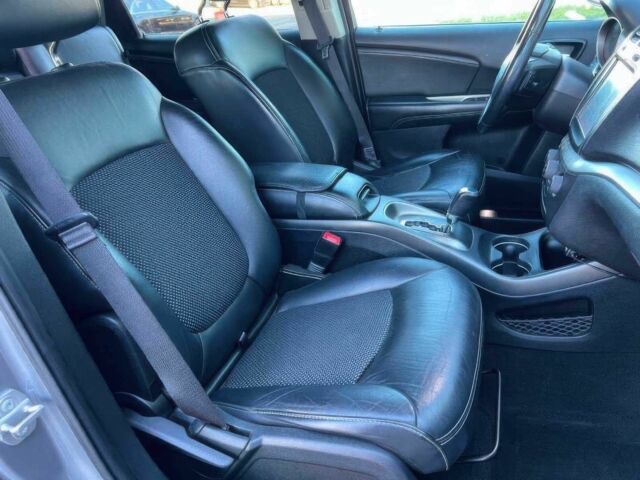 Серый Додж Джорни, объемом двигателя 3.6 л и пробегом 89 тыс. км за 5950 $, фото 12 на Automoto.ua