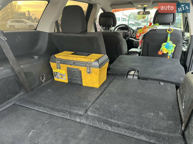 Серый Додж Джорни, объемом двигателя 2.4 л и пробегом 174 тыс. км за 10800 $, фото 20 на Automoto.ua