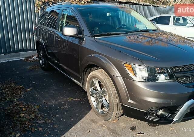 Серый Додж Джорни, объемом двигателя 3.6 л и пробегом 162 тыс. км за 13500 $, фото 1 на Automoto.ua