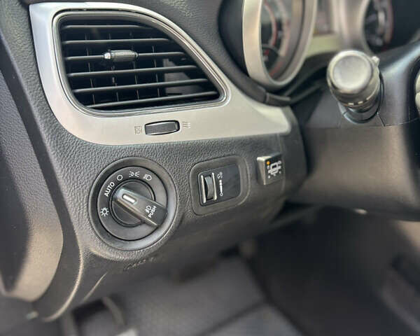 Сірий Додж Джорні, об'ємом двигуна 3.6 л та пробігом 165 тис. км за 11900 $, фото 12 на Automoto.ua