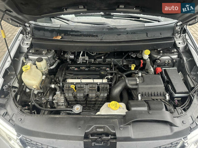 Серый Додж Джорни, объемом двигателя 2.4 л и пробегом 278 тыс. км за 10650 $, фото 21 на Automoto.ua