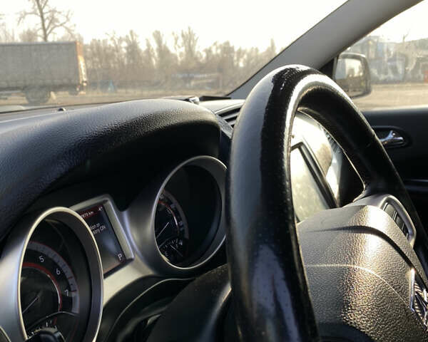 Серый Додж Джорни, объемом двигателя 3.6 л и пробегом 203 тыс. км за 15000 $, фото 33 на Automoto.ua