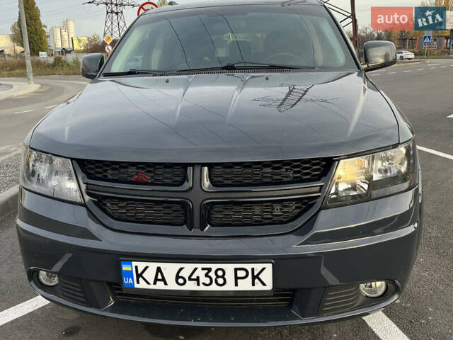 Серый Додж Джорни, объемом двигателя 2.4 л и пробегом 174 тыс. км за 10800 $, фото 6 на Automoto.ua