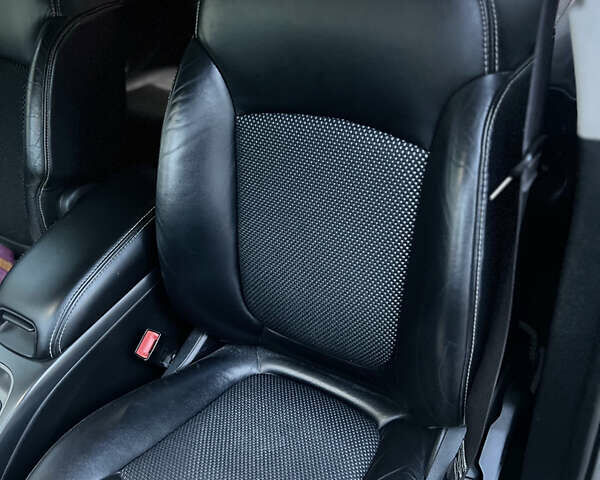 Серый Додж Джорни, объемом двигателя 3.6 л и пробегом 221 тыс. км за 13600 $, фото 3 на Automoto.ua