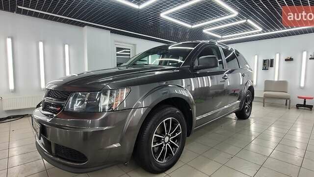 Серый Додж Джорни, объемом двигателя 2.36 л и пробегом 190 тыс. км за 14500 $, фото 4 на Automoto.ua