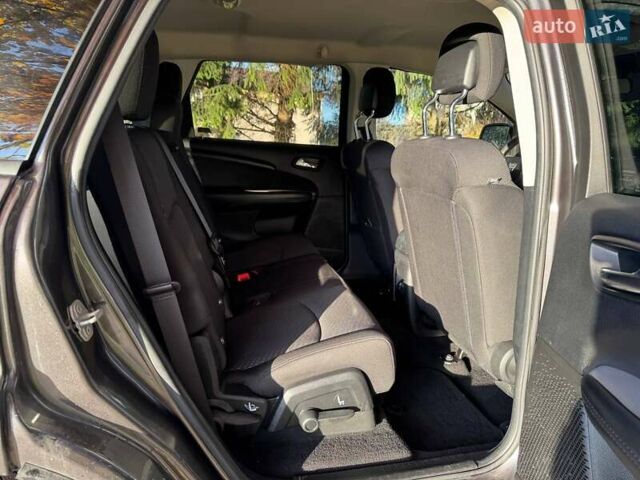 Сірий Додж Джорні, об'ємом двигуна 2.36 л та пробігом 164 тис. км за 8999 $, фото 11 на Automoto.ua