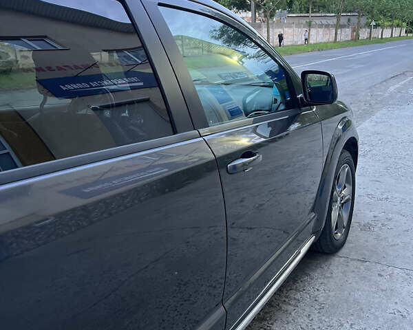 Серый Додж Джорни, объемом двигателя 3.6 л и пробегом 221 тыс. км за 13600 $, фото 7 на Automoto.ua