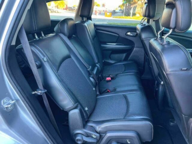 Серый Додж Джорни, объемом двигателя 3.6 л и пробегом 89 тыс. км за 5950 $, фото 13 на Automoto.ua