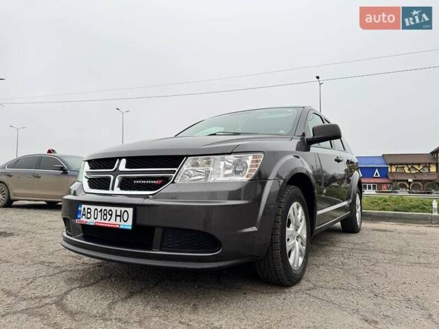 Серый Додж Джорни, объемом двигателя 2.36 л и пробегом 106 тыс. км за 15500 $, фото 4 на Automoto.ua