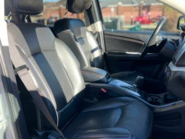 Серый Додж Джорни, объемом двигателя 3.6 л и пробегом 63 тыс. км за 6800 $, фото 8 на Automoto.ua