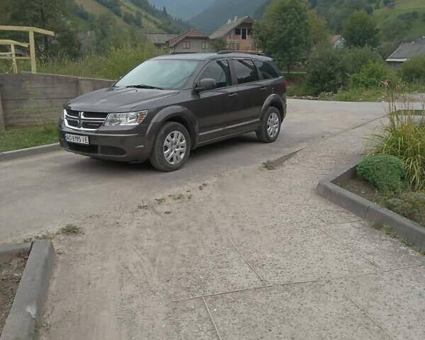 Сірий Додж Джорні, об'ємом двигуна 2.36 л та пробігом 104 тис. км за 10800 $, фото 10 на Automoto.ua