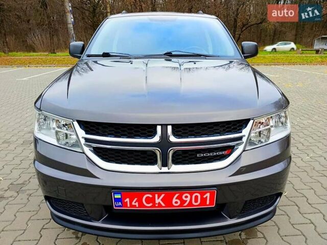 Сірий Додж Джорні, об'ємом двигуна 2.4 л та пробігом 153 тис. км за 10999 $, фото 3 на Automoto.ua