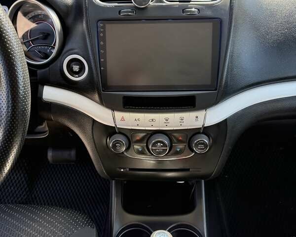 Серый Додж Джорни, объемом двигателя 3.61 л и пробегом 159 тыс. км за 15700 $, фото 25 на Automoto.ua
