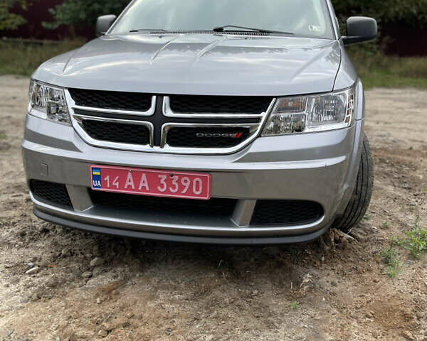 Сірий Додж Джорні, об'ємом двигуна 2.36 л та пробігом 258 тис. км за 9100 $, фото 13 на Automoto.ua