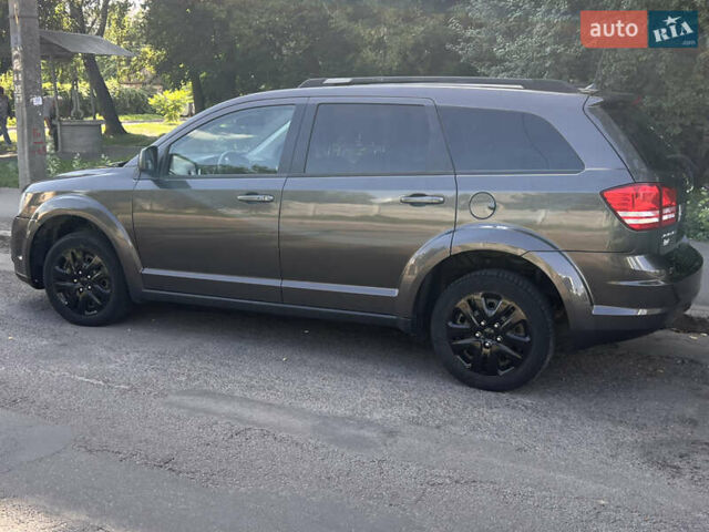 Сірий Додж Джорні, об'ємом двигуна 2.36 л та пробігом 82 тис. км за 11200 $, фото 5 на Automoto.ua
