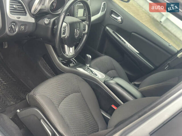 Серый Додж Джорни, объемом двигателя 2.4 л и пробегом 278 тыс. км за 10650 $, фото 10 на Automoto.ua