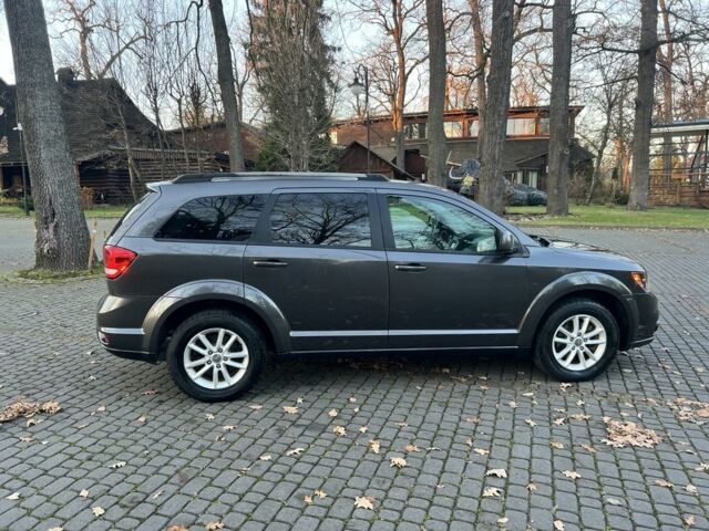 Серый Додж Джорни, объемом двигателя 2.4 л и пробегом 117 тыс. км за 10200 $, фото 5 на Automoto.ua