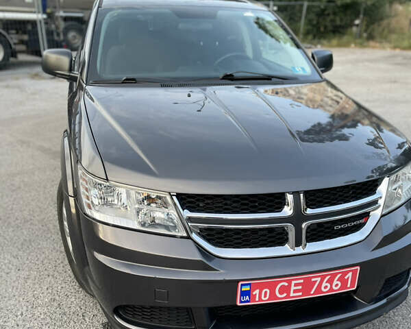 Серый Додж Джорни, объемом двигателя 2.4 л и пробегом 241 тыс. км за 8500 $, фото 1 на Automoto.ua