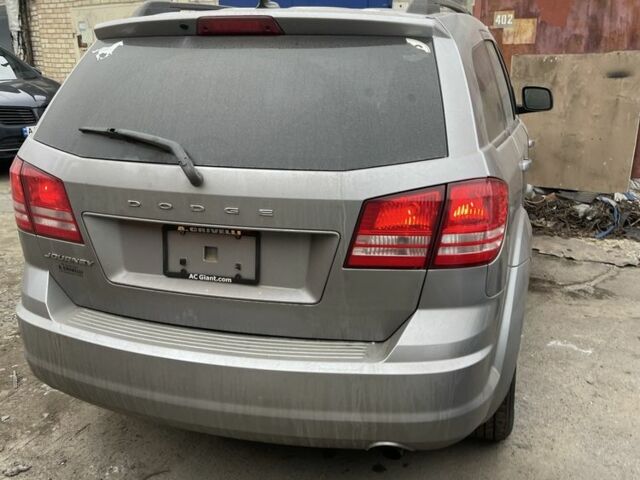 Серый Додж Джорни, объемом двигателя 2.4 л и пробегом 209 тыс. км за 8200 $, фото 5 на Automoto.ua