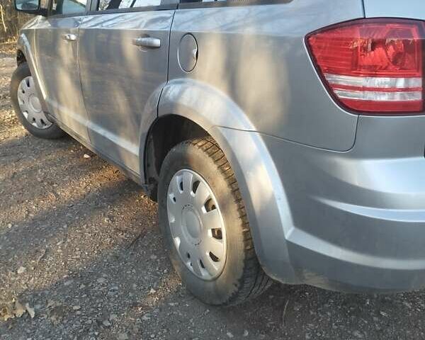 Серый Додж Джорни, объемом двигателя 0 л и пробегом 261 тыс. км за 9000 $, фото 11 на Automoto.ua