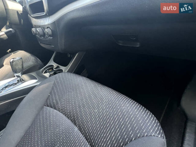 Сірий Додж Джорні, об'ємом двигуна 2.36 л та пробігом 82 тис. км за 11200 $, фото 19 на Automoto.ua