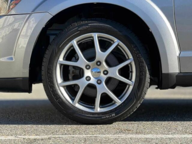 Серый Додж Джорни, объемом двигателя 3.6 л и пробегом 63 тыс. км за 6800 $, фото 13 на Automoto.ua