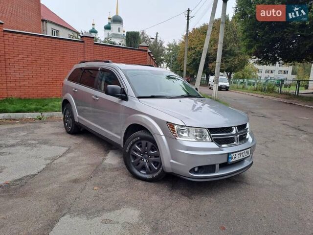 Серый Додж Джорни, объемом двигателя 2.36 л и пробегом 156 тыс. км за 10500 $, фото 9 на Automoto.ua