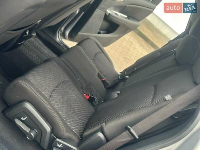 Серый Додж Джорни, объемом двигателя 2.4 л и пробегом 278 тыс. км за 10650 $, фото 16 на Automoto.ua