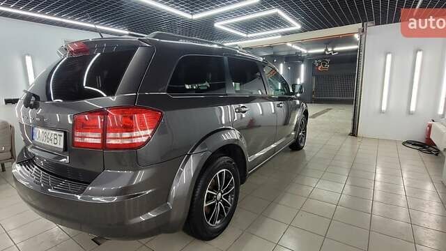 Серый Додж Джорни, объемом двигателя 2.36 л и пробегом 190 тыс. км за 14500 $, фото 12 на Automoto.ua