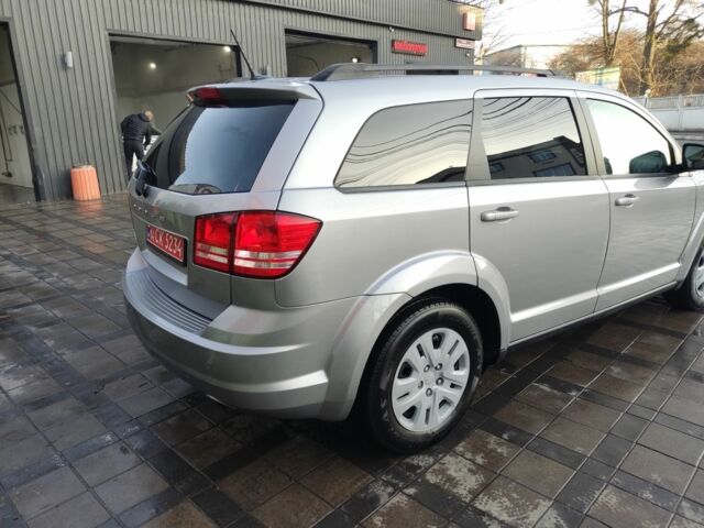 Серый Додж Джорни, объемом двигателя 2.4 л и пробегом 146 тыс. км за 10800 $, фото 3 на Automoto.ua