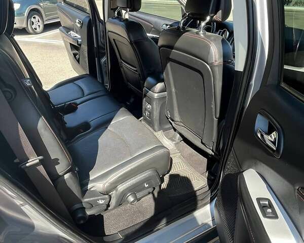 Додж Джорни 2017 в Борисполе на Automoto.ua Серый Додж Джорни, объемом двигателя 3.6 л и пробегом 178 тыс. км за 13200 $, фото 28 на Automoto.ua