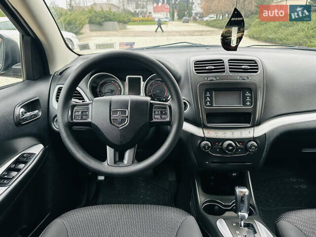 Серый Додж Джорни, объемом двигателя 2.36 л и пробегом 165 тыс. км за 10999 $, фото 14 на Automoto.ua