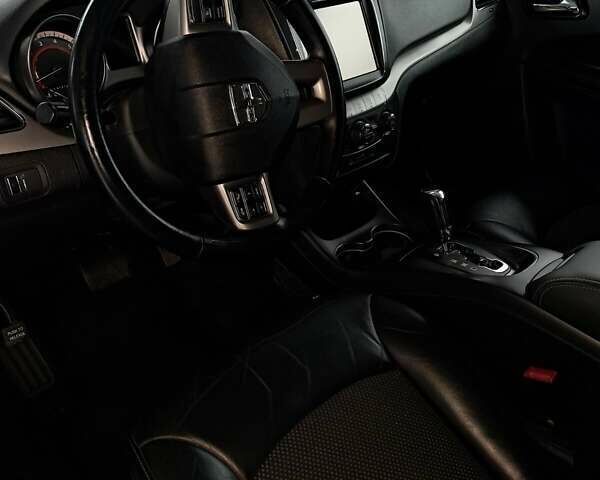 Сірий Додж Джорні, об'ємом двигуна 2.36 л та пробігом 170 тис. км за 12800 $, фото 12 на Automoto.ua