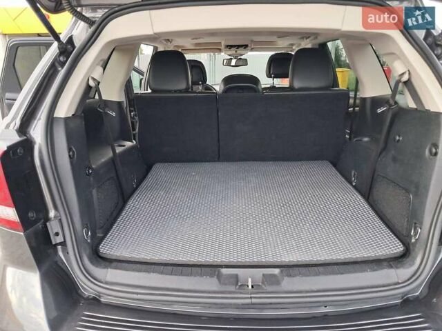 Сірий Додж Джорні, об'ємом двигуна 2.36 л та пробігом 170 тис. км за 12800 $, фото 10 на Automoto.ua