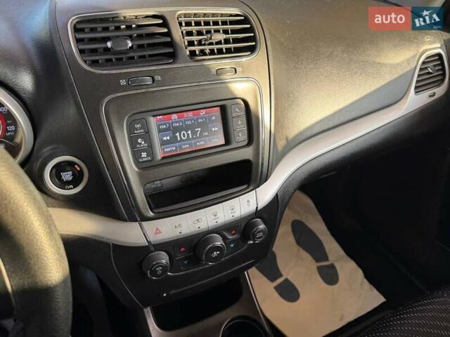 Сірий Додж Джорні, об'ємом двигуна 2.36 л та пробігом 164 тис. км за 8999 $, фото 19 на Automoto.ua